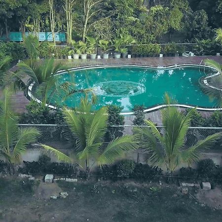 Hotel Royal Retreat Sambalpur Zewnętrze zdjęcie