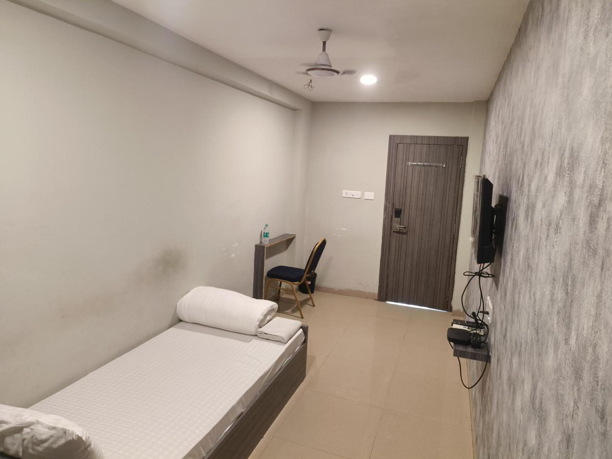 Hotel Royal Retreat Sambalpur Zewnętrze zdjęcie