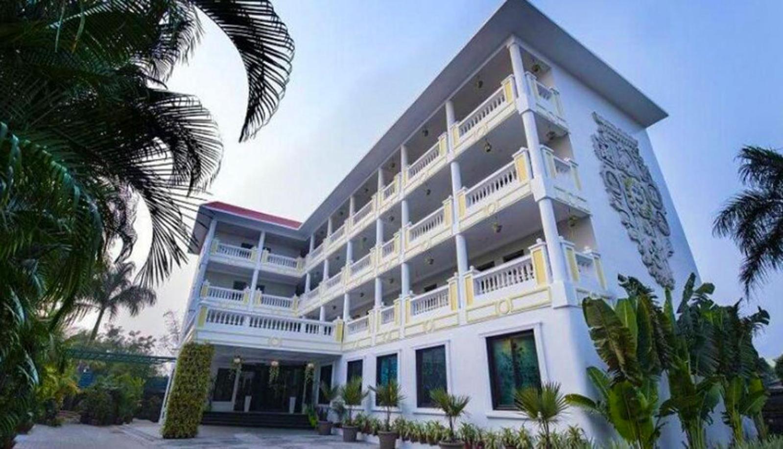 Hotel Royal Retreat Sambalpur Zewnętrze zdjęcie
